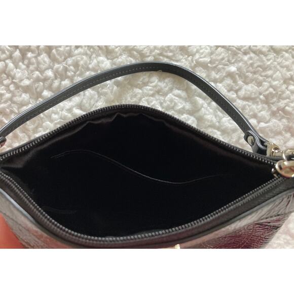 Coach black patent leather signature wristlet with C signature logo - Picture 5 of 6